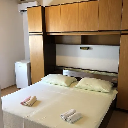 Apartments&rooms With Parking Space Baska Voda, Makarska - 17277
