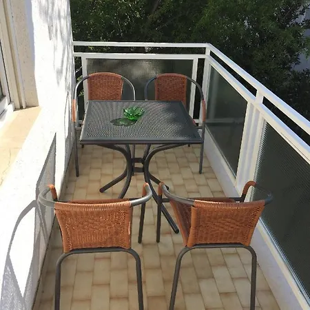 Apartments&rooms With Parking Space Baska Voda, Makarska - 17277 Pensjonat